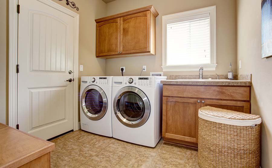 washer and dryer utility room lg