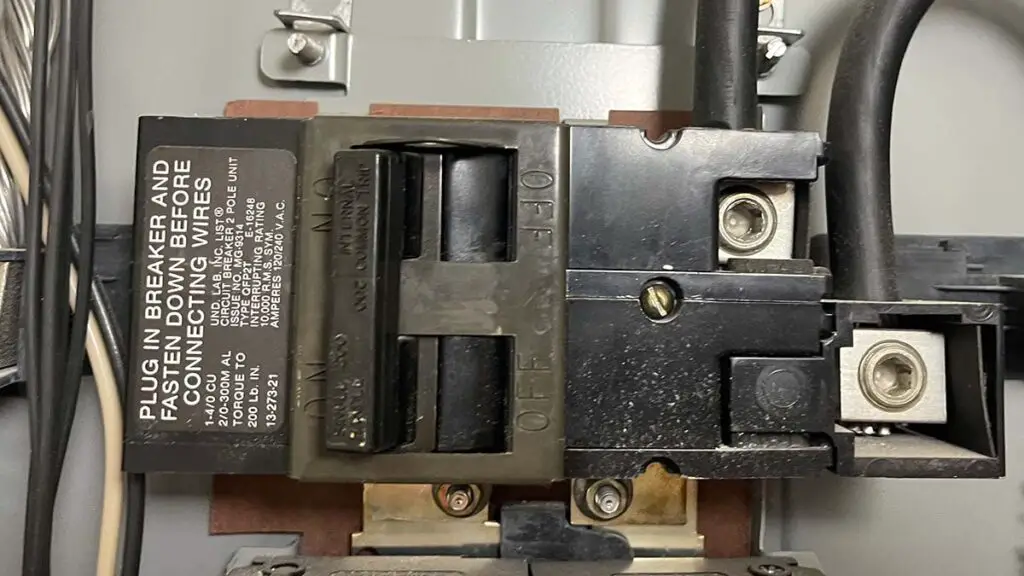 200 amp wire in electrical panel main disconnect