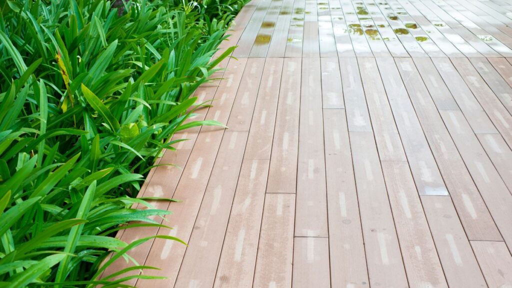 clean a wood deck naturally